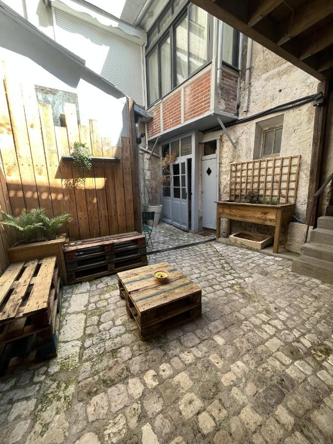 La Cour Chartraine - Cosy Appartement Avec Cour Exterieur A 블루아 외부 사진