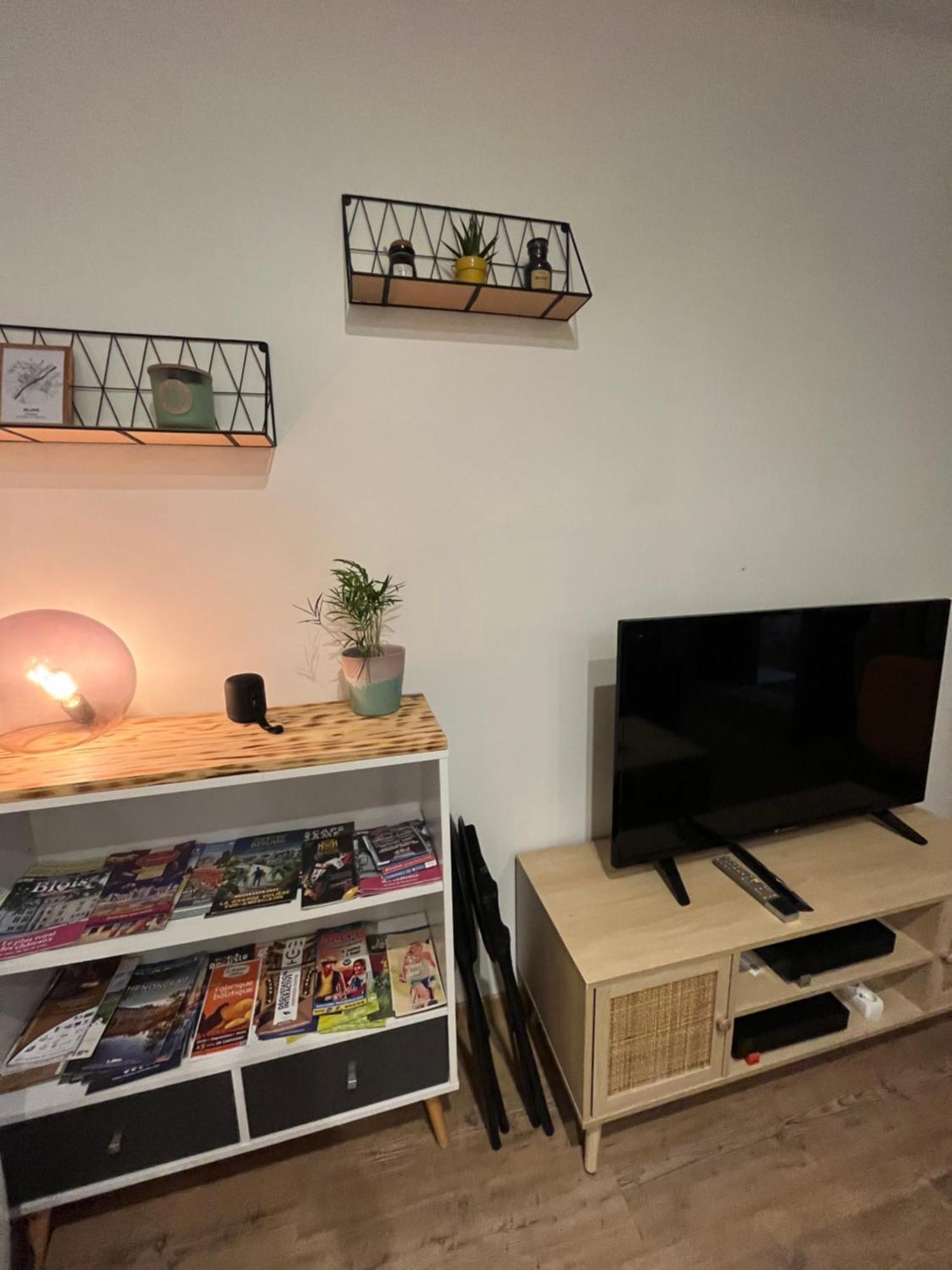 La Cour Chartraine - Cosy Appartement Avec Cour Exterieur A 블루아 외부 사진