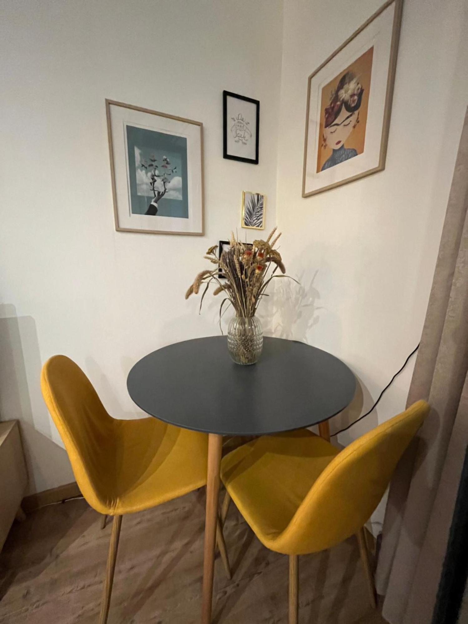 La Cour Chartraine - Cosy Appartement Avec Cour Exterieur A 블루아 외부 사진